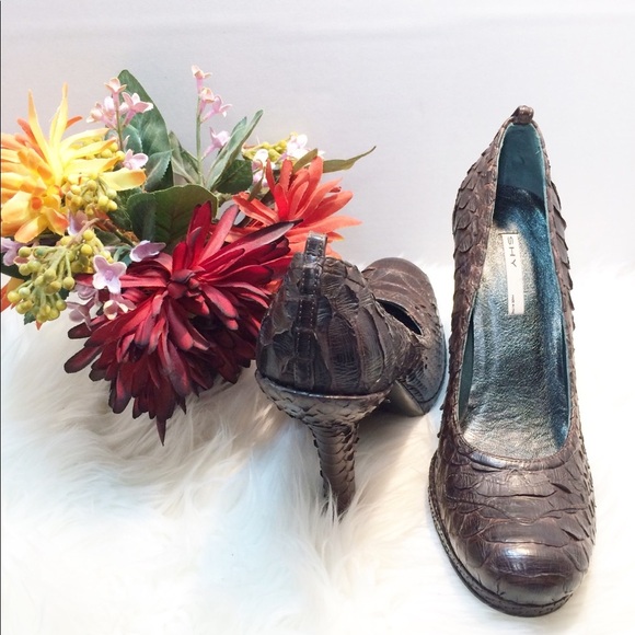 SHY Snakeskin Pumps Shoes(Made In Italy)NWOT - Picture 4 of 5